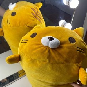 Round 1 Japanese Plushies Yellow Cat